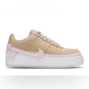Very good condition Nike Hester Air Force 1 beige
